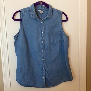 4/$20 St John’s Bay chambray sleeveless button up